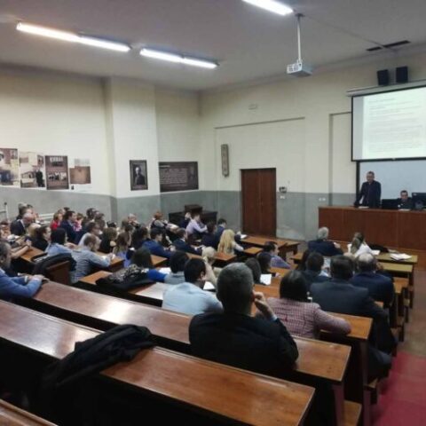 Јавна расправа о предложеним изменама и допунама Закона о порезу на добит правних лица